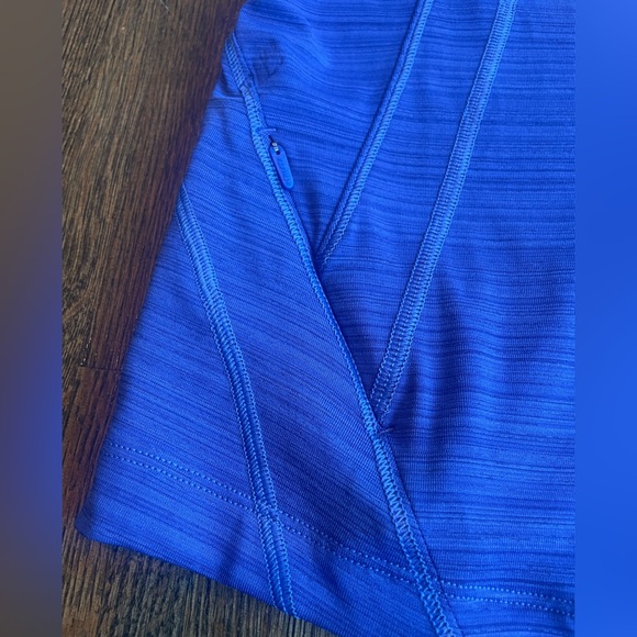 Athleta Pacifica Illume Rash Guard - Size small - Picture 8 of 8